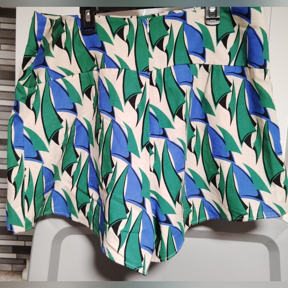 NWT Zara Linen Blend Shorts Sz- XL - Picture 2 of 5